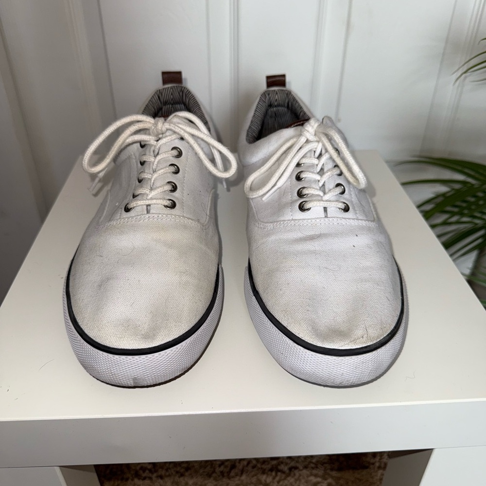 Goodfellow & Co sneakers